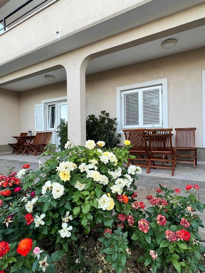 Seaview Apartments Koper Luaran gambar