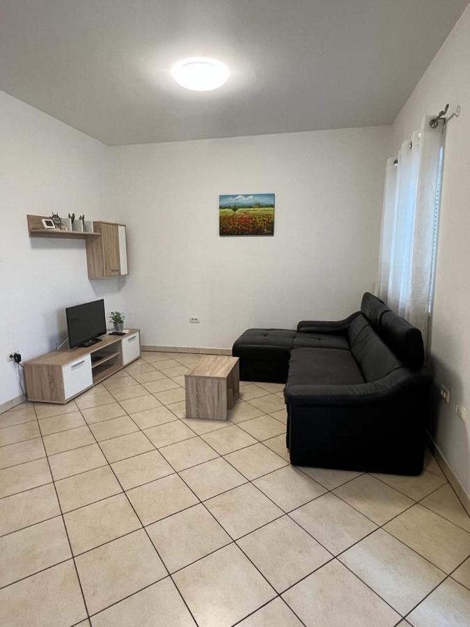 Seaview Apartments Koper Luaran gambar