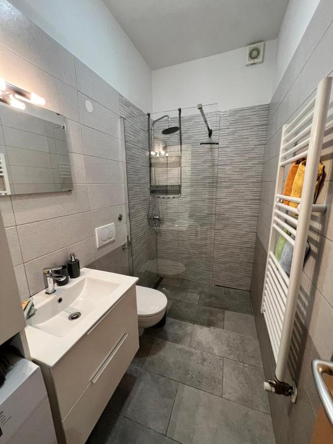 Seaview Apartments Koper Luaran gambar